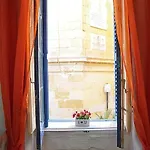 Charming Ground-floor Maisonette *