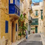 Charming Ground-floor Maisonette Appartement *