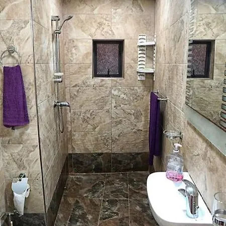 Charming Ground-floor Maisonette