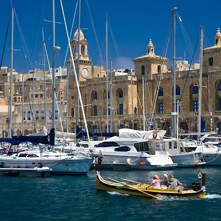 דירה Charming Ground-floor Maisonette