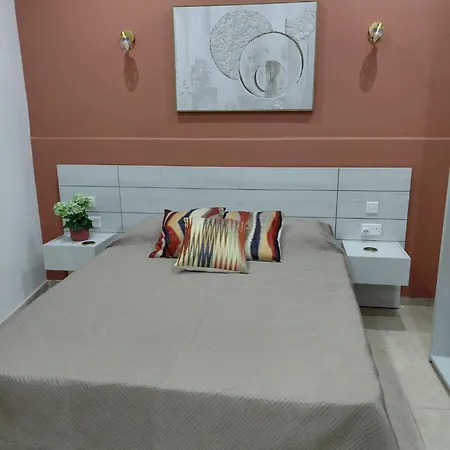 Charming Ground-floor Maisonette