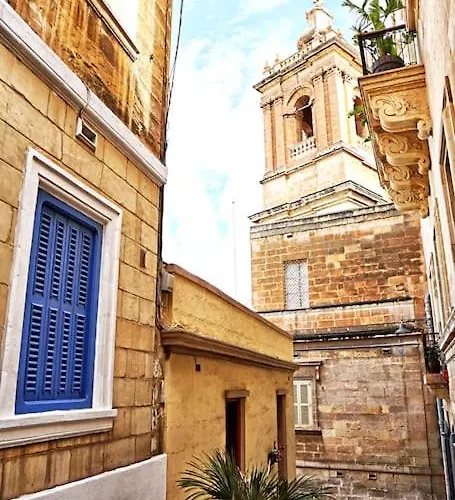 Daire Charming Ground-floor Maisonette