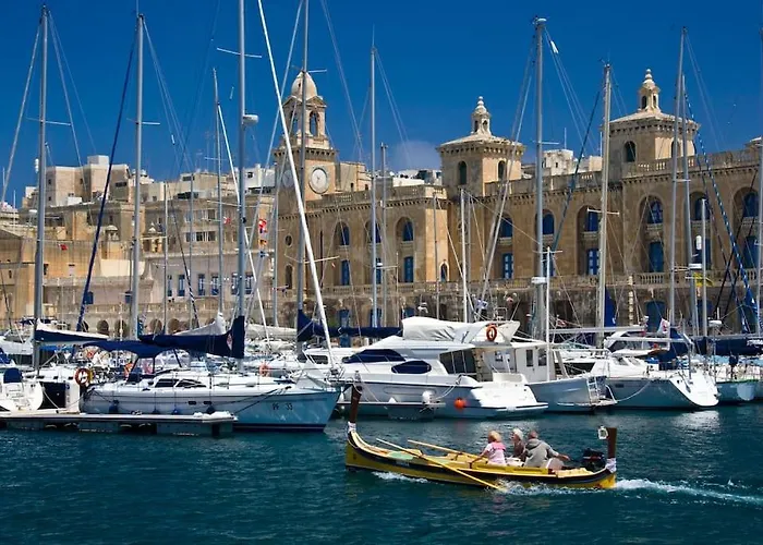 Daire Charming Ground-floor Maisonette