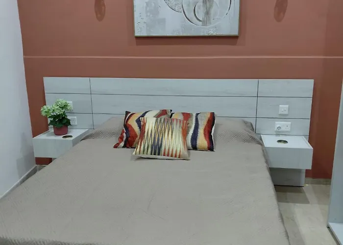 Charming Ground-floor Maisonette