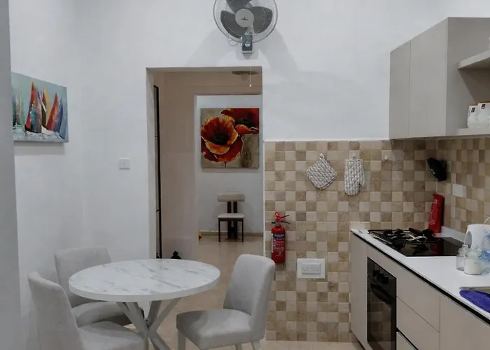 דירה Charming Ground-floor Maisonette